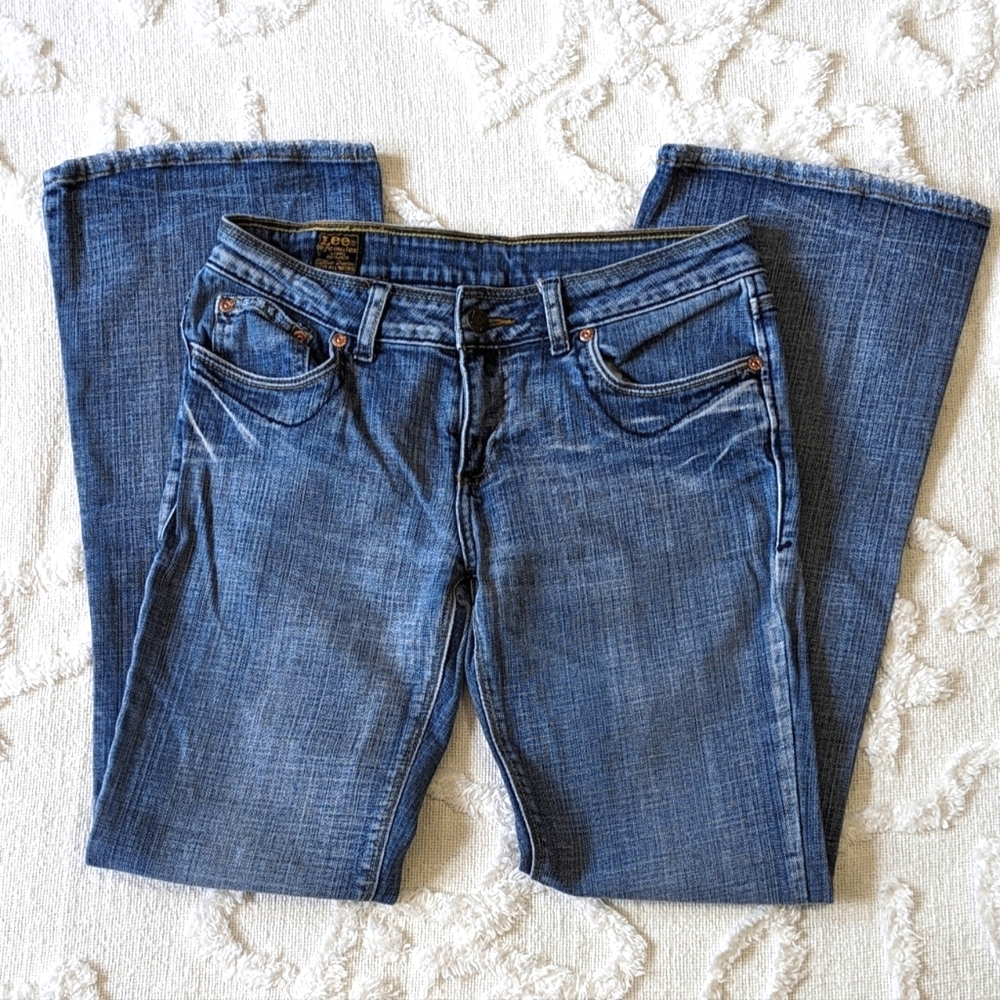 Vintage Lee flare jeans, size 29.
